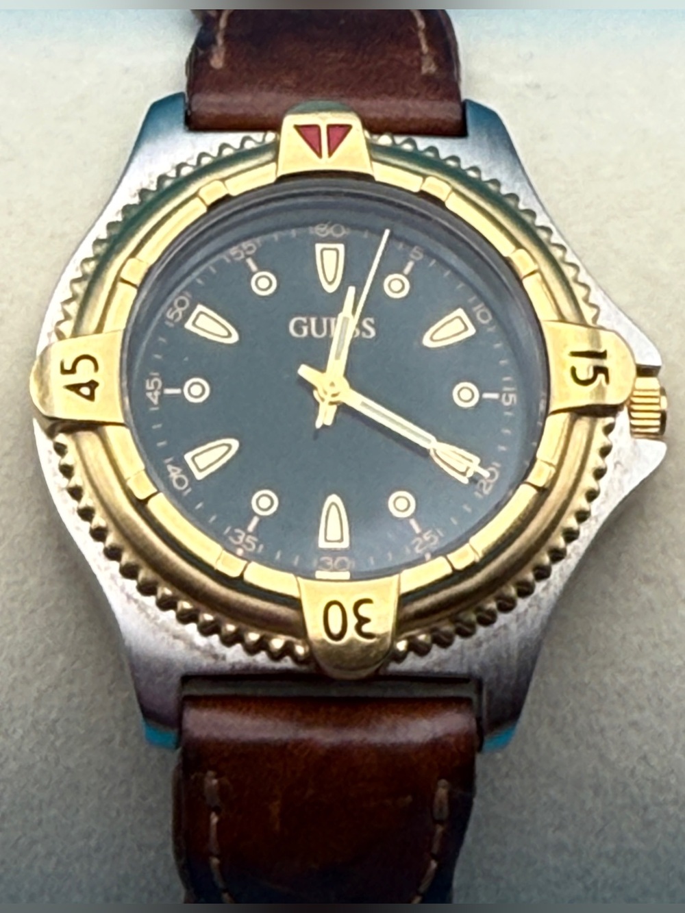 Men’s 1995 Vintage Guess Quartz Watch Two Tone Green Dial NEW BATTERY